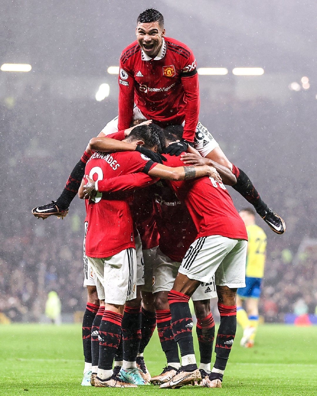 这个年轻的 这个年轻的